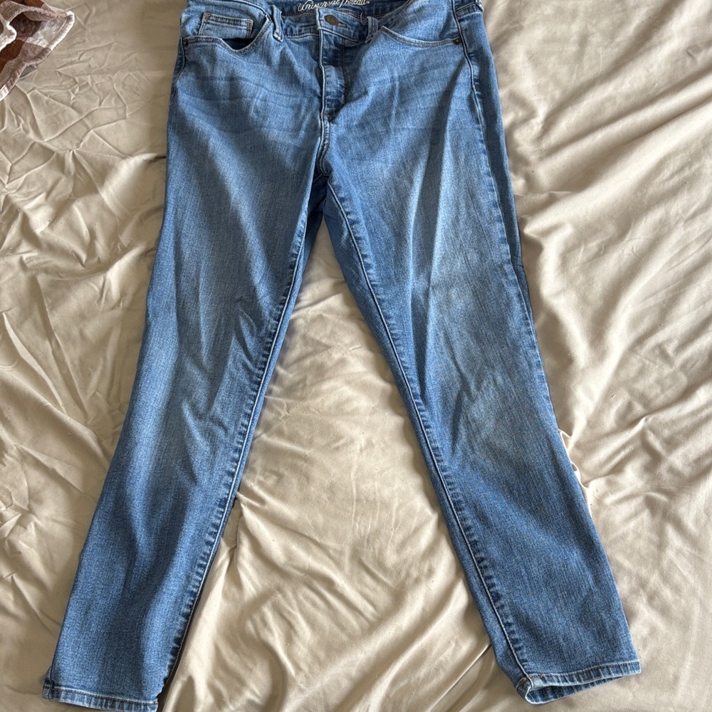 Universal Thread Skinny Jeans in Medium Blue Denim